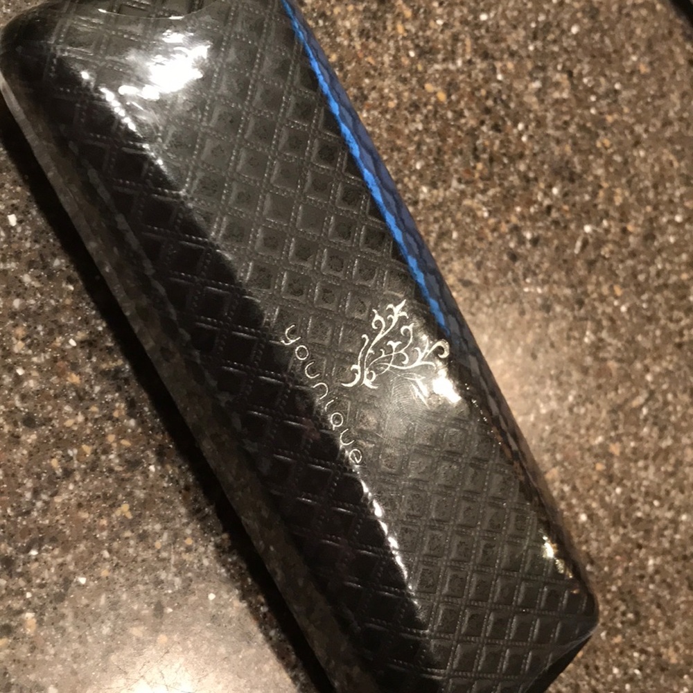 Sealed younique 3D fiber lashes. New